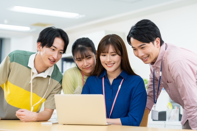 システムエンジニアのチーム